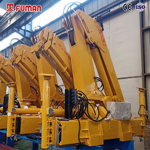 New Folding Boom Crane with Stable Performance for Lifting Tasks