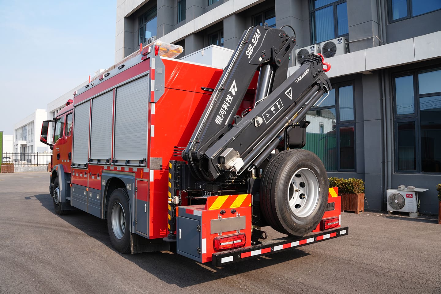 Fire-rescue-vehicle (1)