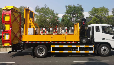 Highway rescue vehicle.jpg