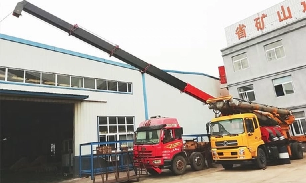 Telescopic Boom Cranes in Heavy Object Hoisting And Construction